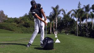 SKLZ - Smash Bag ถุงฝึกตีกอล์ฟ ถุงกระเป๋าสําหรับฝึกตีกอล์ฟ ถุงฝึกซ้อมตีกอล์ฟ ช่วยฝึกทักษะในการตีกอล์ฟและฝึกวงสวิง