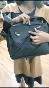 JUAL!! TAS SELEMPANG DENGAN DAUBLE RESLETING DIBAGIAN BELAKANG DAN TALI BISA DISESUAIKAN MEMILIKI KAPASITAS YG LUAS DAN BAHAN ANTI AIR