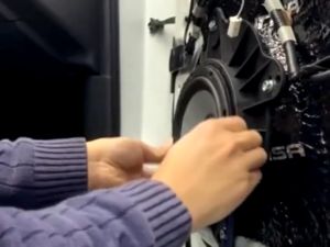 Dưỡng loa bầu dục loa 6 inch loa cánh bầu dục Ovan cho các Dòng xe Ford hàng đẹp đóng gói vận chuyển cẩn thận