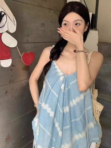 chaqi | เสื้อกล้ามคอวีลูกไม้เซ็กซี่สำหรับผู้หญิงในช่วงฤดูร้อน เสื้อชั้นในแบบลำลอง แขนกุด ทรงเข้ารูป ดีไซน์เก๋ไก๋ ใส่ได้หลากหลาย