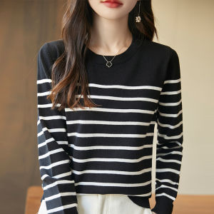 ผู้หญิง เสื้อเชิ้ตฐานถักแขนยาวคอกลมย้อนยุค ดีไซน์ ลายทางทุกการแข่งขันอ่อนเยาว์ เสื้อสเวตเตอร์ สินค้าใหม่