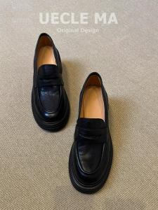 สีดำ รองเท้าโลฟเฟอร์ส้นหนาหนังวัว ผู้หญิง รองเท้าส้นสูงส้นหนาย้อนยุค สไตล์ฝรั่งเศส รองเท้าเดี่ยวเพิ่มความสูง สไตล์อังกฤษ รองเท้าเล็ก หนัง