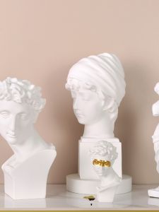 สไตล์นอร์ดิก David รูปปั้นประติมากรรม Venus Art Modern Home Bar ตู้ทีวีตู้อุปกรณ์ตกแต่ง Creative เรซิ่นเดสก์ท็อปเครื่องประดับ