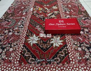 SARUNG BATIK GUS IQDAM SERIES KATUN HALUS ADA TANDA TANGAN NYA BISA COD