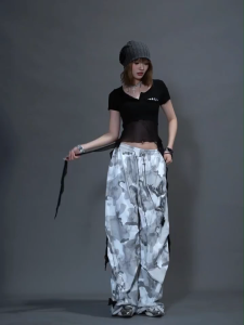 [Summer quick-drying fabric camouflage pants]กางเกงลายพรางเอวยางยืดผูกเชือกลายผีเสื้อลำลองสำหรับผู้หญิงในช่วงฤดูร้อน