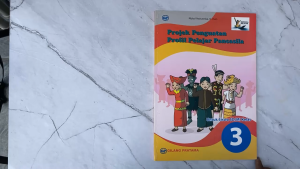 Buku Projek Penguatan Profil Pelajar Pancasila SD/MI Kelas 3 Kurikulum Merdeka - Gilang Pratama