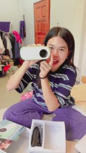 QIAOLET Z1mini โปรเจคเตอร์ HD 1080P สำหรับการเชื่อมต่อกับโปรเจคเตอร์โทรศัพท์มือถือ Android/iOS