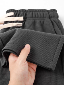 กางเกงลำลองชายทรงหลวมสีเทาคาร์บอนสไตล์อเมริกัน กางเกงขายาวทรงตรงสำหรับผู้ชาย กางเกงขายาวทรงหลวมสำหรับผู้หญิง กางเกงกีฬาลำลองฤดูใบไม้ร่วง/ฤดูหนาว