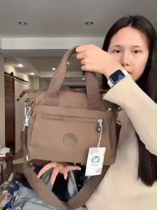 กระเป๋าทรงถือ พร้อมสายสะพายยาว รุ่น 7302 ยี่ห้อ LINGKY #กระเป๋าสะพาย #มีเก็บปลายทาง