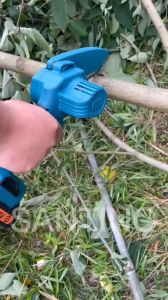 SANTINO 4/6 Inch Mini Cordless Electric Portable Chainsaw Gergaji Pokok Wood Cutter Electric Saw Portable Potong Pokok For Tree Pemangkasan Kayu Elektrik Rechargeable Li-ion Battery [On sale in Malaysia]