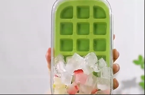 กล่องทำน้ำแข็ง ถ้วย 2ใน1 พร้อมท่อน้ำยา ฝาปิด สำหรับเครื่องดื่มเย็น กาแฟ น้ำ 800ml