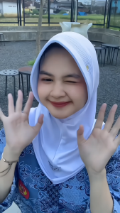 OMIRA hijab BERGO sport pet Tebal size S M L jilbab instan bahan Jersey premium kerudung merah special kemerdekaan