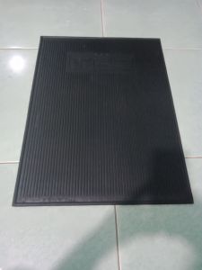 KARPET LANTAI MOBIL LEMBARAN TRD KECIL UNIVERSAL ( HARGA 1 PCS)