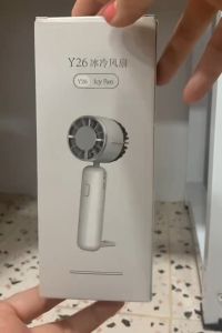 ❄มาใหม่❄ พัดลมไอเย็น ปรับได้ 3 ระดับ รุ่นY26 เย็นสุดขั้วเปิดโหมดเซมิคอนดักเตอร์(ผลึกน้ำแข็ง) 2000mA ทนทาน ใช้งานง่าย สะดวกในการพกพา