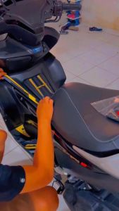 Aksesoris Dozeuscka Karpet Motor Aerox New Bahan Tebal Tidak Licin dan Warna Tidak Luntur