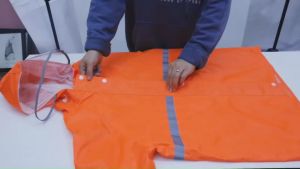 ชุดกันฝน เสื้อกันฝน สีส้ม มีแถบสะท้อนแสง คลุมกันฝน มีไซส์ให้เลือก แบบมีตาข่าย