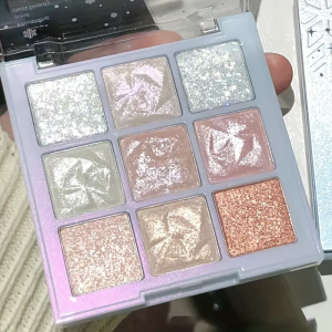 อายแชโดว์ 9 สีเกล็ดหิมะ - เลื่อมประกายมุก โทนสีเงินและชมพู เทศกาลดนตรีและการแต่งหน้าบนเวที วันวาเลนไทน์