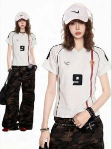 EVPGB | Áo Thun Slim Fit Cổ V American Spice