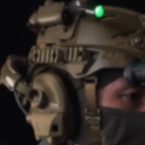 Tactical Helmet Light 4 Modes MPLS CHARGE LED Hunting Helmet Flashlight Outdoor Military Headlamp for Hunting Camping
