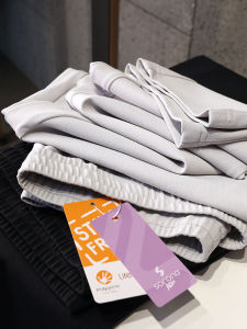 ผู้ชาย น้ำหนักเบา ยืดหยุ่นแห้งเร็วสบายสบายๆกีฬา กางเกง ขาตรง เอวยืดหยุ่น กางเกงขายาว ฤดูใบไม้ผลิแฟชั่นในเมือง