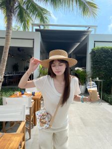 เสื้อยืดคอวีแขนสั้นผ้าลินินผสมสำหรับผู้หญิง CUTEioi ฤดูร้อน 2025 ทรงหลวมสบายๆ ลำลอง เสื้อเชิ้ตทรงเข้ารูป