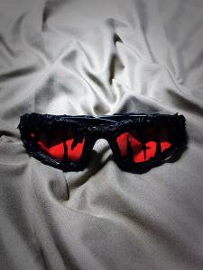 Pi0neeR ทันสมัย แว่นกันแดดเรซิ่นหยดแฮนด์เมดบุคลิกภาพ สตรีทสไตล์ Volcano Red Polarized เปลี่ยนสีแว่นกันแดด