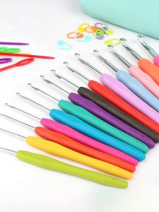 Soft Handle 3 Crochet Needle 4 Crochet 6 Tools Suit Handmade DIY Woven Bag Wool 2.5 Woven Sweater Needle Material Package