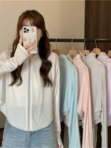 เสื้อแจ็คเก็ตกันแดดแขนยาวมีฮู้ดผ้าไหมน้ำแข็งระบายอากาศได้ดีสำหรับฤดูร้อนปี 2024 เสื้อผ้ากันหนาวแบบลำลองสำหรับผู้หญิง