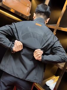 Mùa Xuân Mùa Thu Ngoài Trời Thoải Mái Cổ Đứng Áo Khoác Nam Thời Trang Cao Cấp Đa Năng Thể Thao Chống Gió Lông Cừu Lót Khóa Kéo Đóng Cửa Áo Khoác