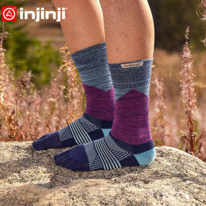 Injinji | Thick Coolmax Crew Length Five-Toe Socks for Outdoor Sports