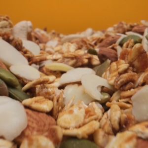 RICUS SECRET Granolyfe - Sereal Oat Gandum Granola Salted Caramel Dengan Stevia (1 Pouch)