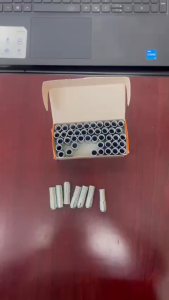 Ta kê đạn thép mạM8x30 M10x40 lắp bu long túi 10 cái.