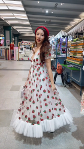 MG004W-0620 : เดรสสตอเบอรี่ White strawberry embroidered mesh dress