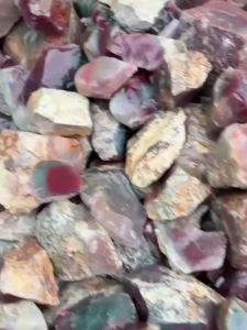 Natural Qinziyu Purple-Green Agate Raw Stone Irregular Shape Crystalsplay Specimen Loose Synthetic Gemstone Mineral Specimens