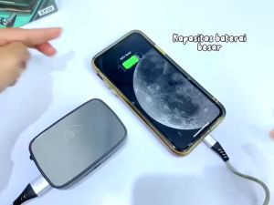 KOOYIINN TWS 3in1 Earphone Bluetooth Wireless Headset with Powerbank Flashlight LED Battery Display