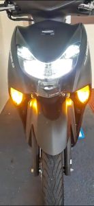 Sepasang Lampu LED T10 2 Mode Sein & Senja Motor 2IN1 Nmax Aerok PCX Adv
