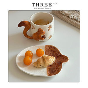 THREE LIFE | Creative Hand-pinched Squirrel and Maple Leaf Ceramic Coffee Cup