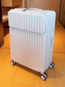 กระเป๋าเดินทาง ZT ขนาด 20 นิ้ว เปิดหน้าใหม่ พร้อมช่องชาร์จ USB, วัสดุ ABS + PC, และเงียบ 360 องศา