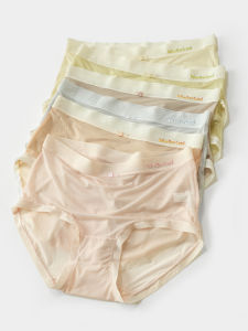 Ice Silk Ladies mid High Waist Triangle Underwear Thin Elastic Double Layer Crotch Summer Style Briefs Seamless Solid Color