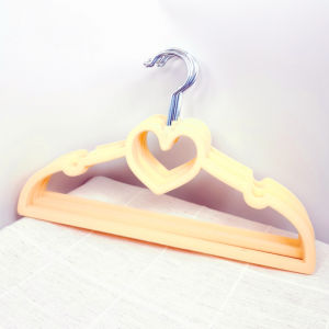 Anti-Slip New Flocking Closet Organizer Transparent Clothes Hanger Teacher Recommended No-Trace Plastic Coat Hanger for Adults