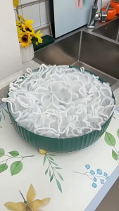 แพ็ค100 ชิ้น(ตาข่าย)กรองเศษอาหาร ถุงตาข่ายกรองเศษอาหารใช้แล้วทิ้ง  สำหรับซิงค์ล้างจาน ตาข่ายดักขยะ เศษอาหารจัดส่งรวดเร็ว