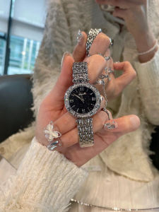 นาฬิกาข้อมือผู้หญิงชั้นสูง 2025 ของใหม่ ระดับไฮเอนด์ เวอร์ชั่นสปริง 2024 นาฬิกาข้อมือแบบมีเลื่อมกันน้ำ สายรัดหนัง