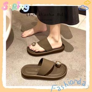 NDDshop จัดส่งในไทย รองเท้าแตะผู้หญิงงานแฟชั่น ทรงหูหนีบแบบใหม่ น่ารักใช้งานดี วัสดุยางทั้งตัว ราคาถูกแน่นอน ส่งไวเพราะส่งจากไทย