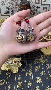 已开光  key chain 招財  鑰匙扣  钥匙圈   招财  平安福袋 福袋钥匙扣  十二生肖  日进斗金 百福钱袋 可转动 福袋挂件 汽车匙扣 挂件 聚宝盆 男女生 福袋  招财摆件Zhaocai Keychain Keyring Zhaocai Pingan  Bag  Bag Keychain Twelve Zodiac Signs Daily Enter Dou Golden Hundred Fortune Money Bag