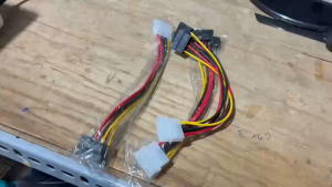 Cáp chuyển nguồn ATA ra 2 sata chất lượng cao