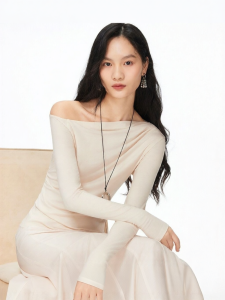 Vero Moda | Áo Thun Dễ Thương Mới Thu Có Khe Không Quai Asymmetric
