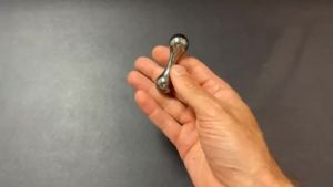 Meade | Funny Titanium Alloy Begleri Spinner Adult Fidget Toy Stress Relief Knucklebone Metal Finger Spinners Rotating Tabletop Gadgets