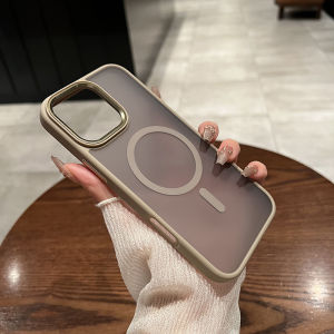 Ốp Lưng Bảo Vệ Chống Rơi Cho iPhone 16 pro Max Bằng Kim Loại Chống Vân Tay Hấp Thụ Từ Tính Chống Rơi Bảo Vệ Toàn Diện Cho Nam Và Nữ