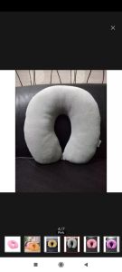 Bantal leher polos kancing atau bantal traveling