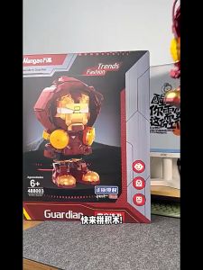 Bộ đồ chơi lắp ráp mô hình robot "Magic Power Series" với các siêu anh hùng: người nhện Captain người sắt